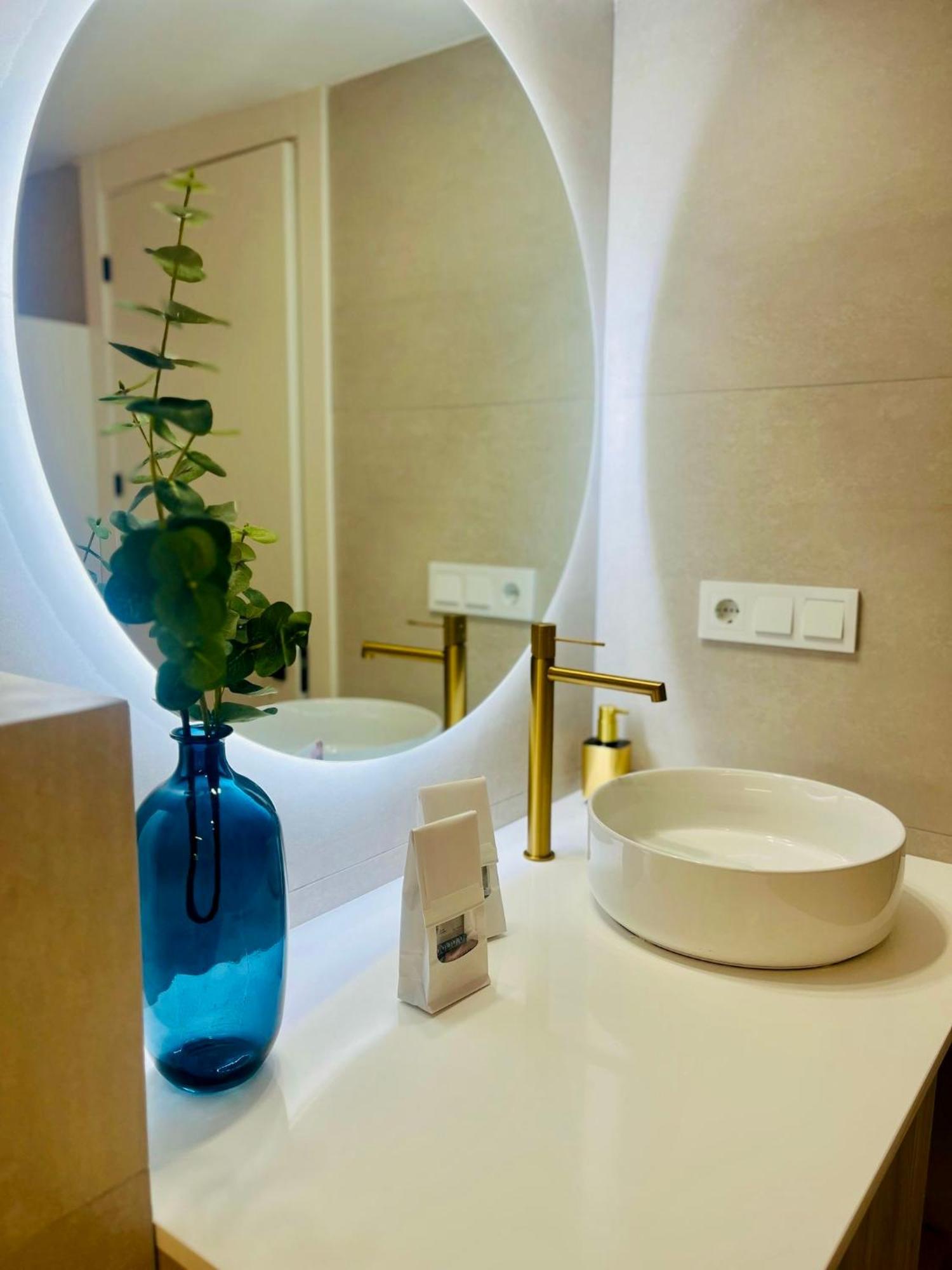 Solana 26 Incredible Sea Views Apartment Фуeнхирола Екстериор снимка