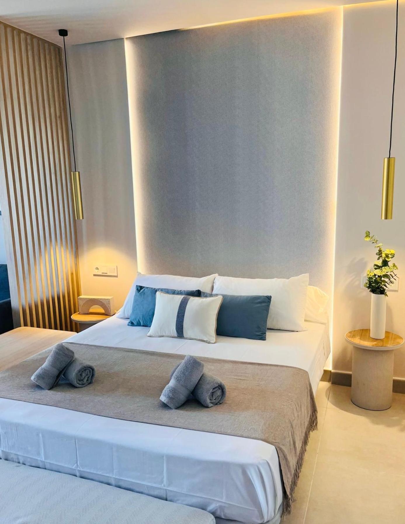 Solana 26 Incredible Sea Views Apartment Фуeнхирола Екстериор снимка