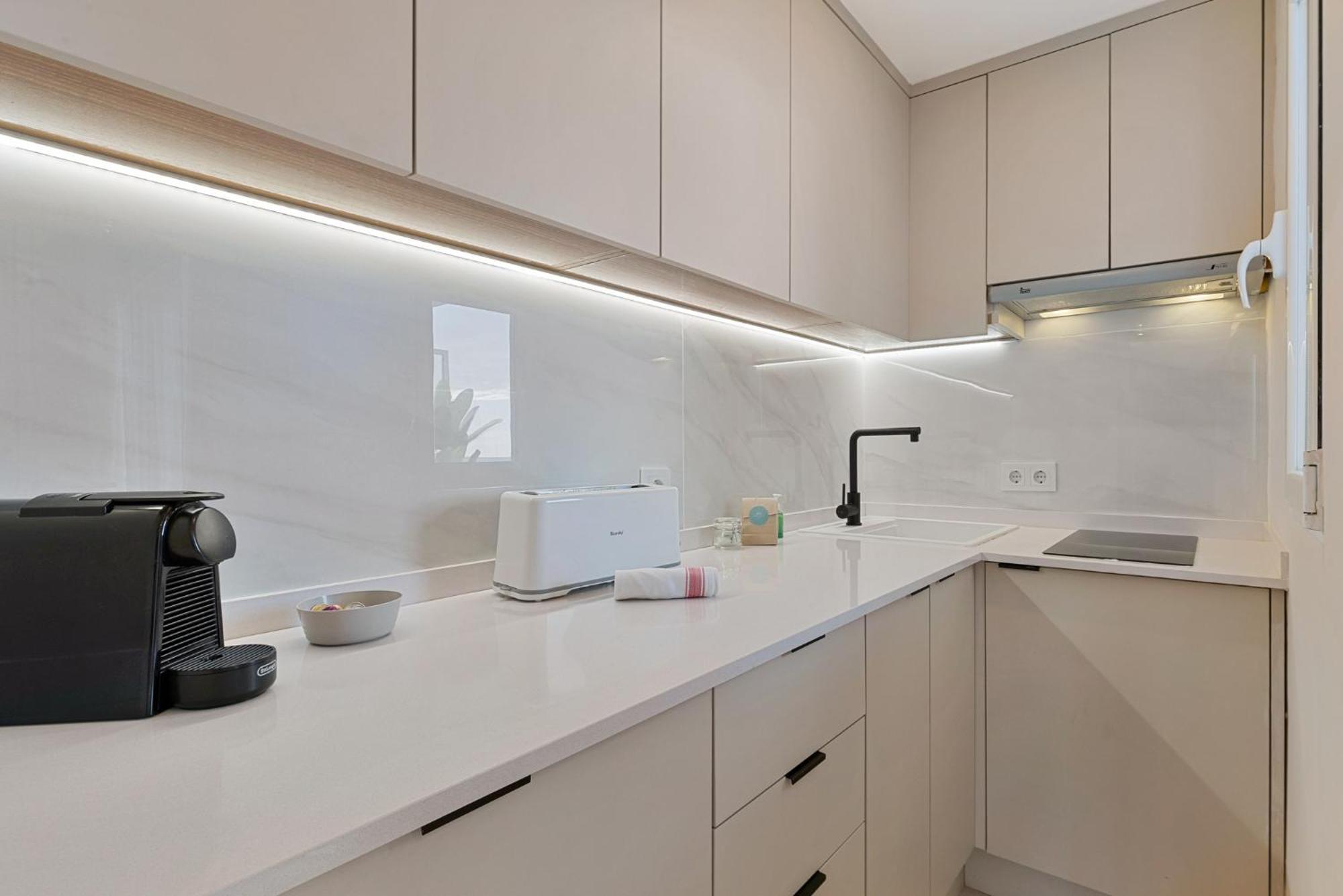 Solana 26 Incredible Sea Views Apartment Фуeнхирола Екстериор снимка