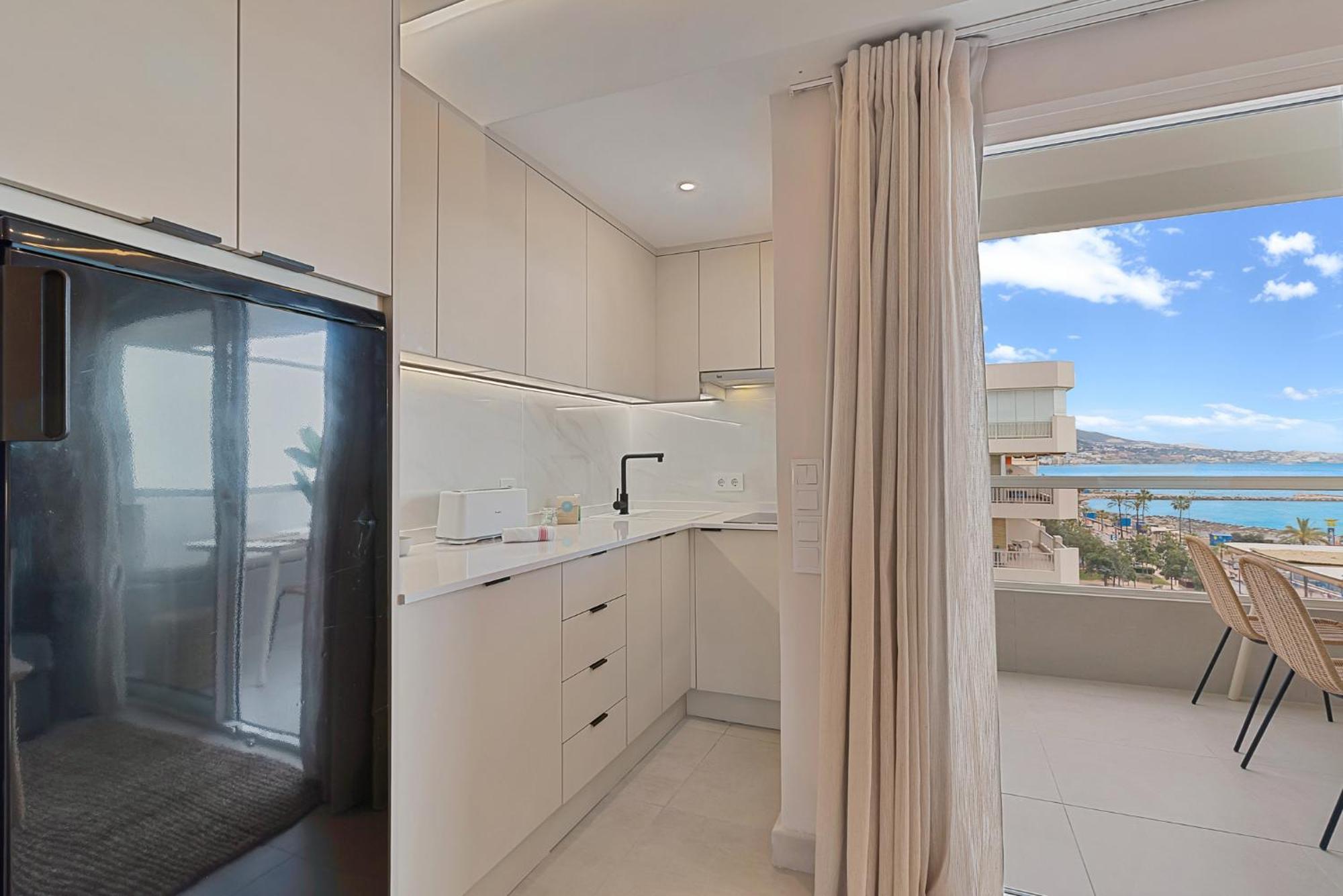 Solana 26 Incredible Sea Views Apartment Фуeнхирола Екстериор снимка